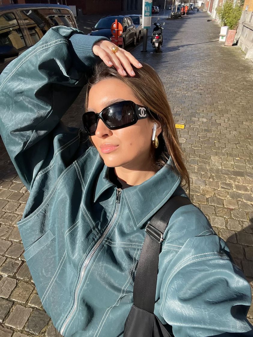 Oversized Leren Jas Dames – Trendy Semi-Leren Jacket met Rechte Pasvorm en Knoopsluiting
