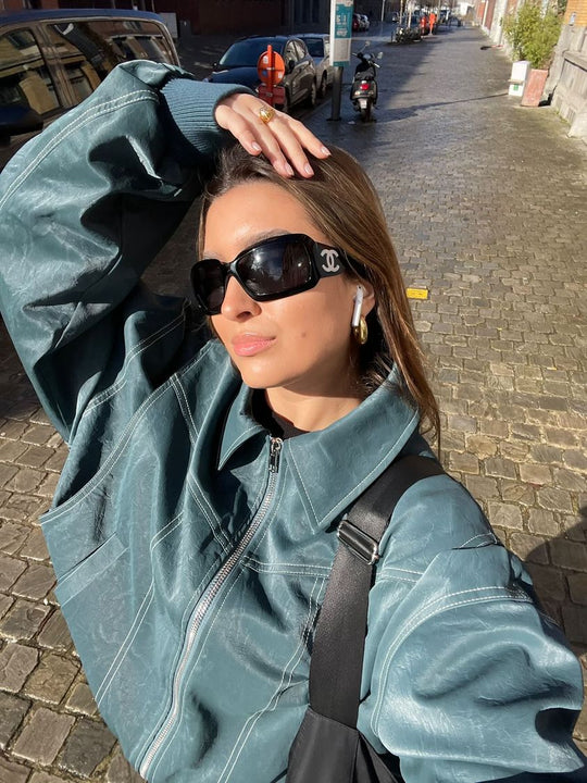 Oversized Leren Jas Dames – Trendy Semi-Leren Jacket met Rechte Pasvorm en Knoopsluiting