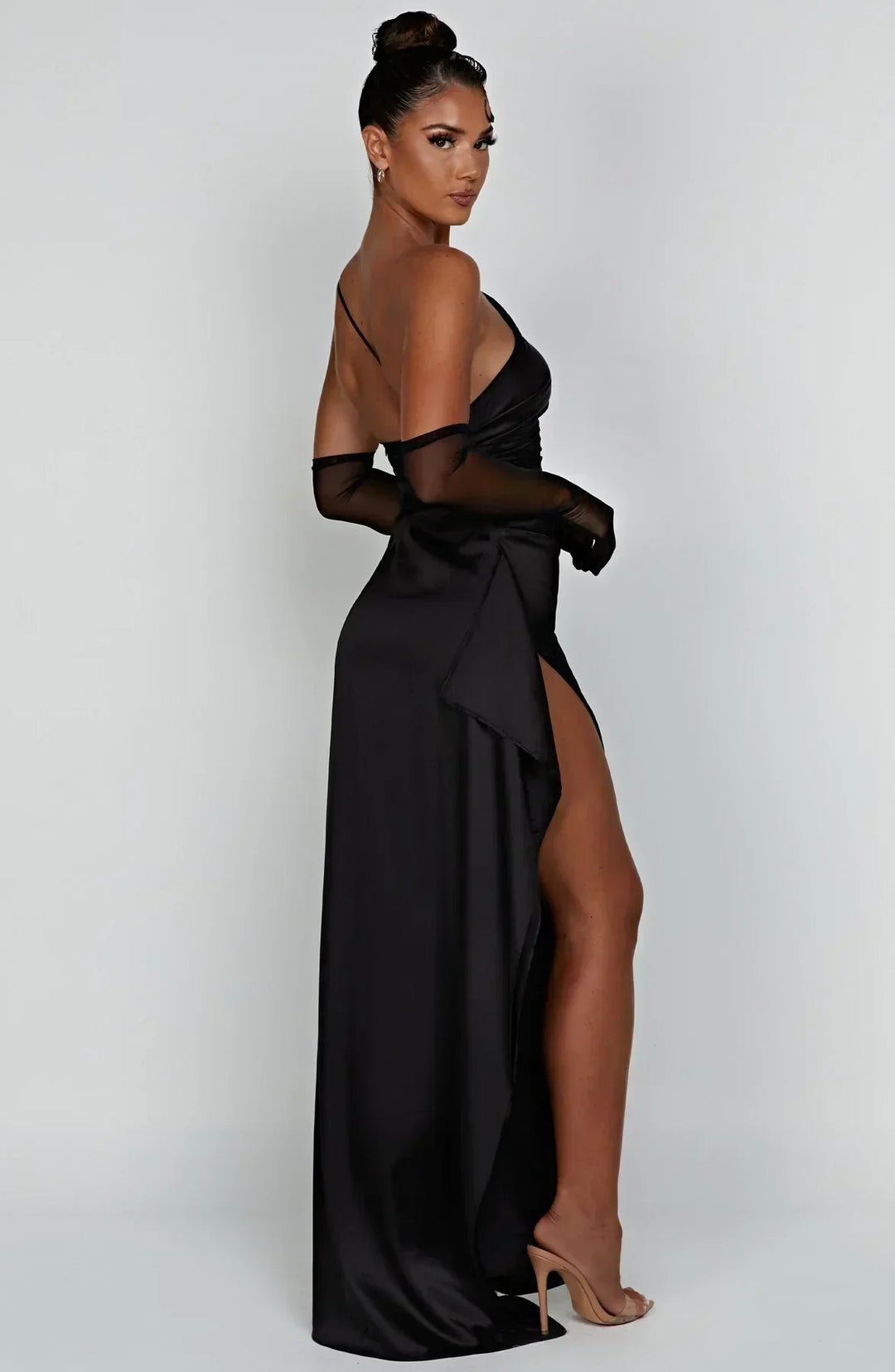 Elara - Luxe Satijnen One-Shoulder Splitjurk