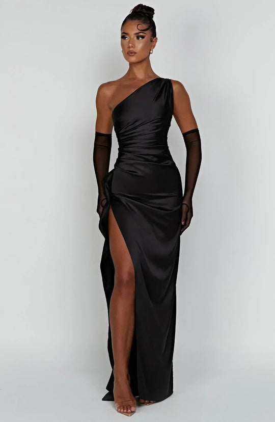 Elara - Luxe Satijnen One-Shoulder Splitjurk
