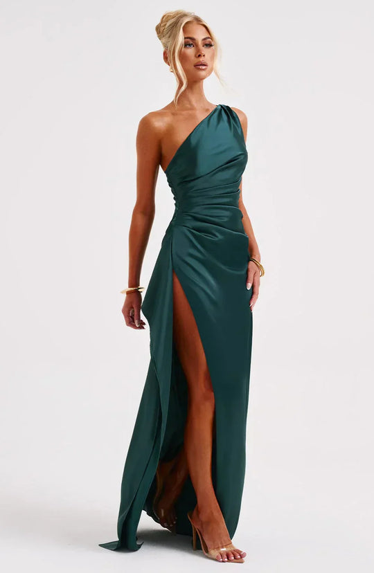 Elara - Luxe Satijnen One-Shoulder Splitjurk