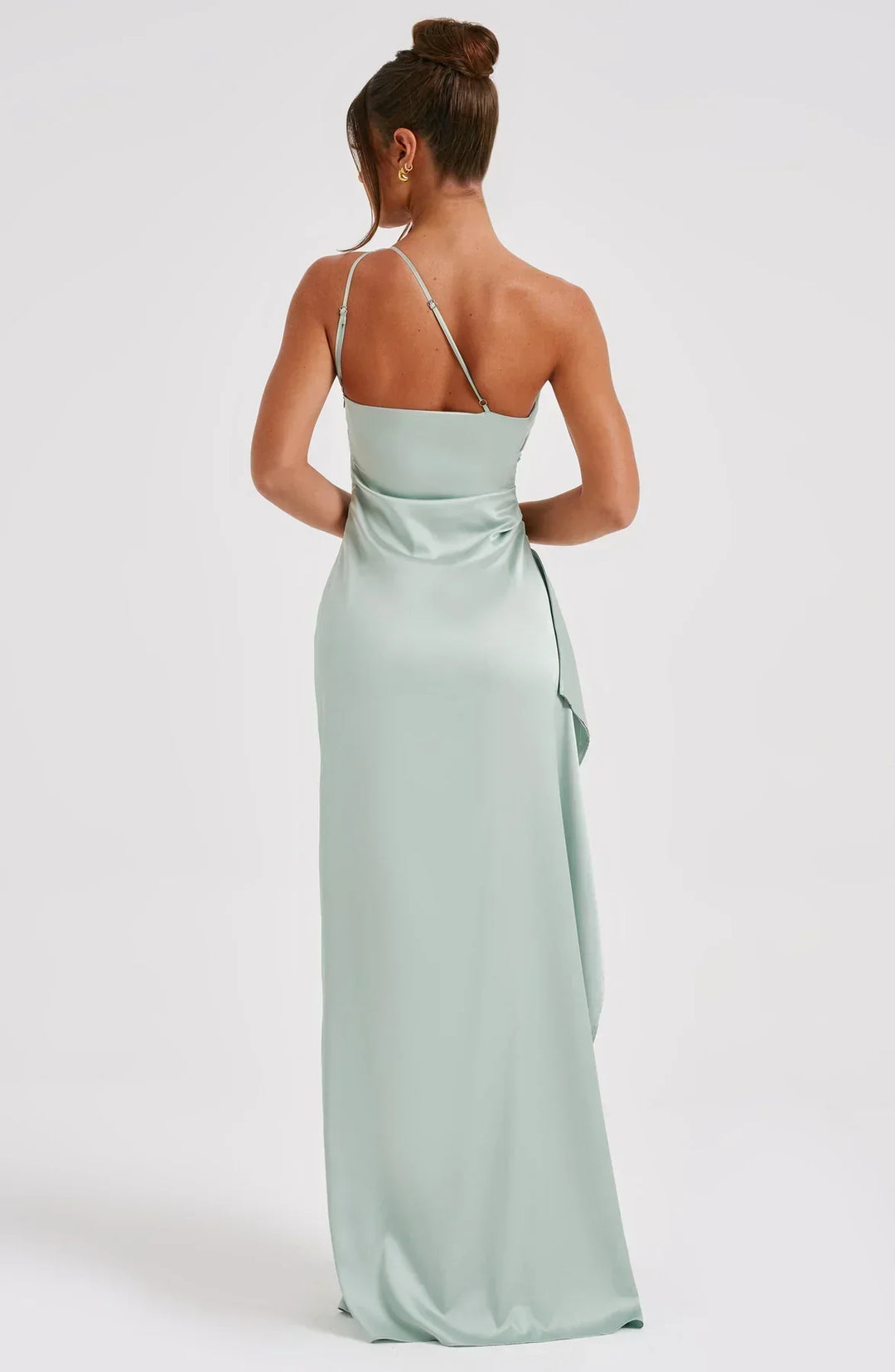 Satijnen One-Shoulder Avondjurk met Split – Elegant & Verleidelijk