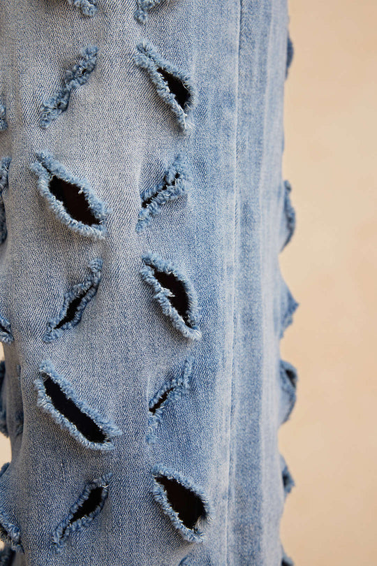 Gescheurde Cut Out Knop Pocket Wijde Pijpen Jeans