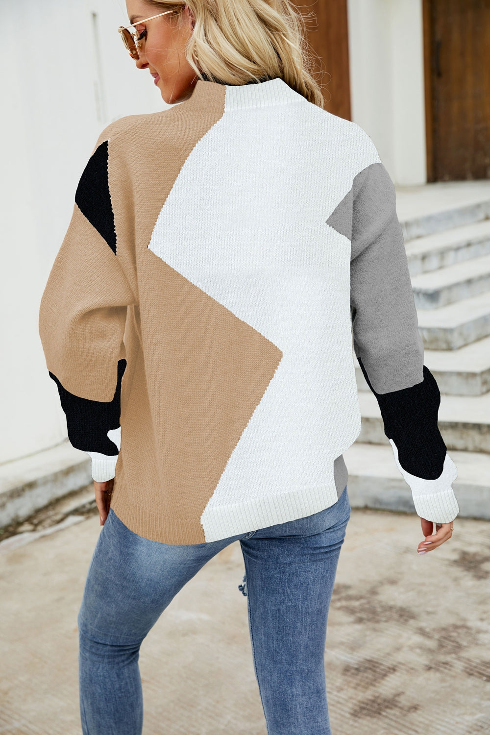 Dames Trui | Kleurblok Design met Mock Neck | Geribbelde Afwerking en Verlaagde Schouders