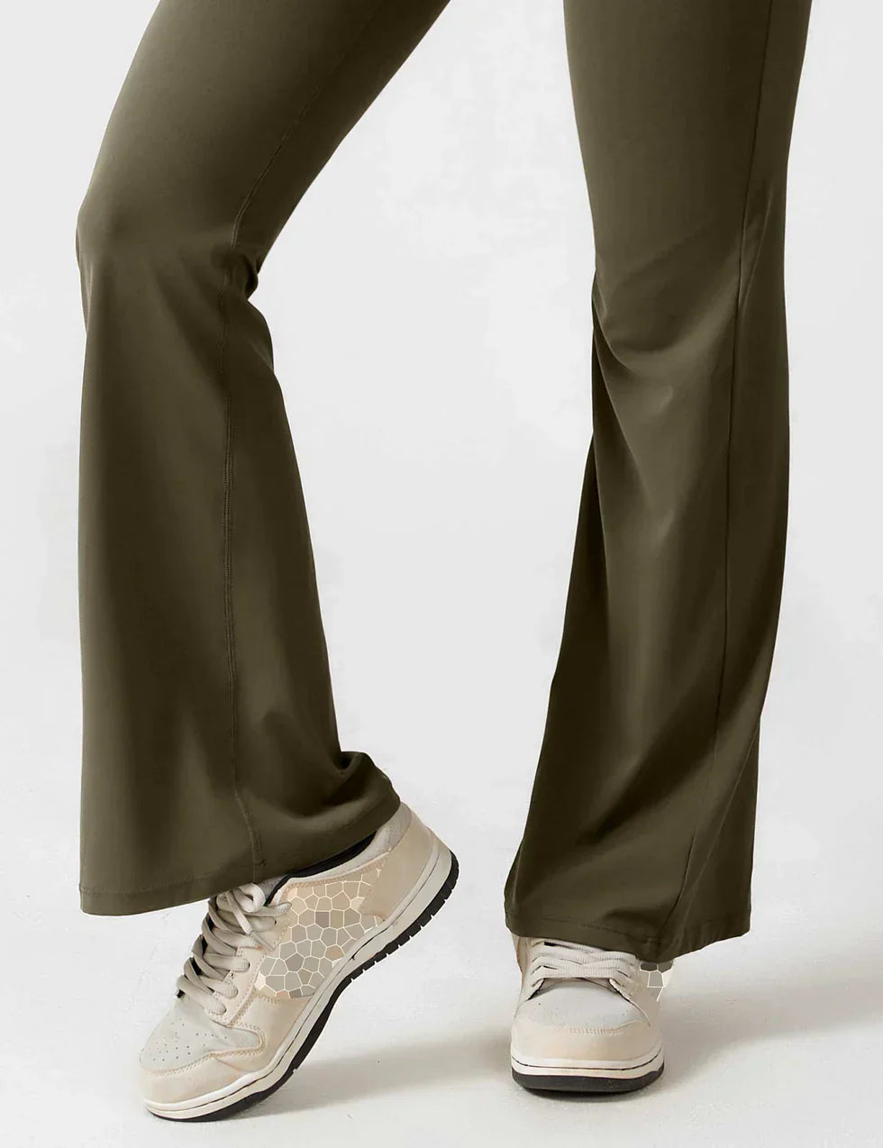Dames Flared Jumpsuit met V-Rug – Shaping & Comfort voor Elke Dag