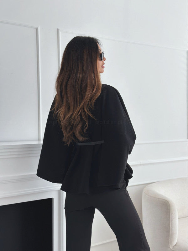 Dames Batwing Cloak Top | Met Riem en Staande Kraag | Losse Mantelstijl voor Casual en Chique Gelegenheden