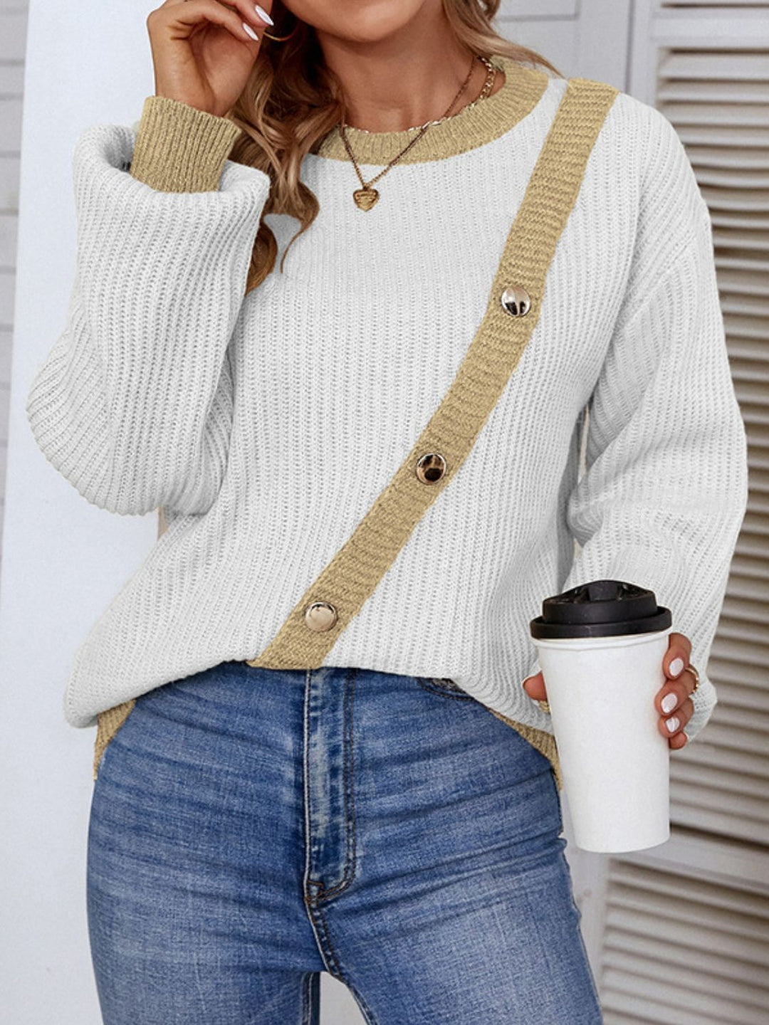 Dames Trui | Contrast Knop Detail | Ribgebreide Lange Pasvorm met Lantaarnmouwen