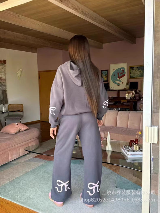 Strik Luxe Trainingspak | Comfort Met Een Vrouwelijke Touch