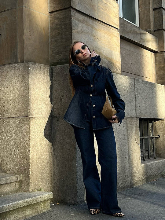 Denim Co-ord Set Dames – Spijkerblouse met Gouden Knopen & Flared Jeans