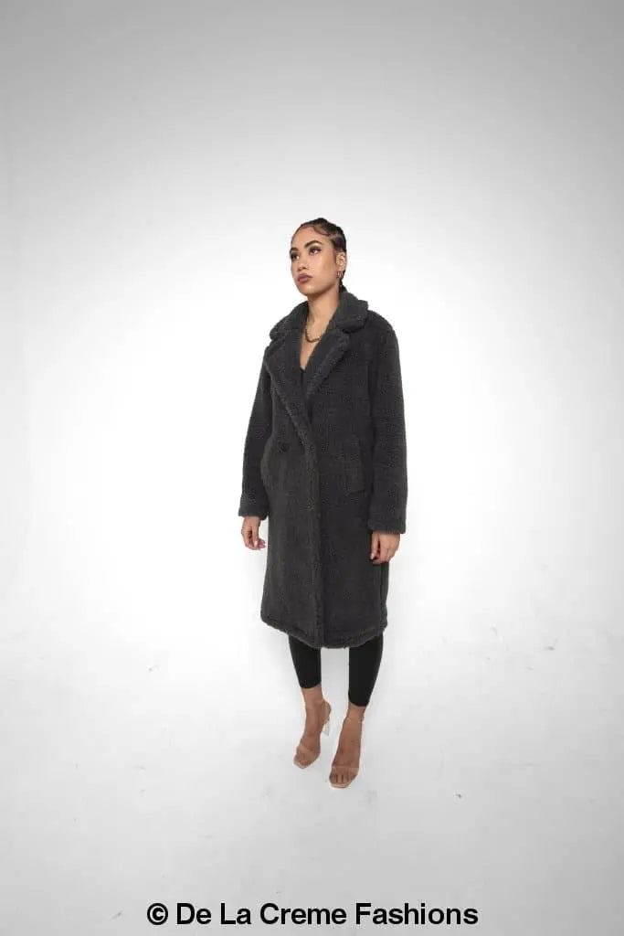 Jackie Dubbelzijdige Borg Teddy Midi Jas | Oversized Pasvorm met Dubbelzijdige Knoopsluiting | Volledig Gevoerd