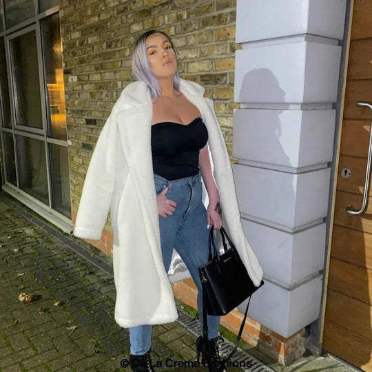Jackie Dubbelzijdige Borg Teddy Midi Jas | Oversized Pasvorm met Dubbelzijdige Knoopsluiting | Volledig Gevoerd