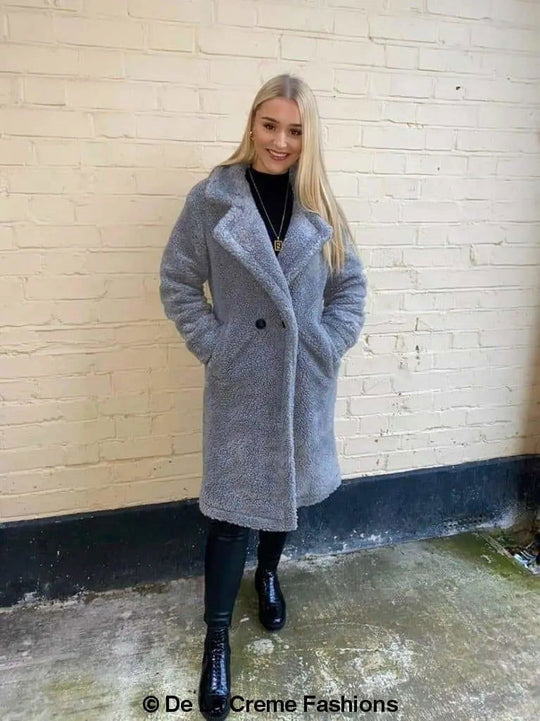 Jackie Dubbelzijdige Borg Teddy Midi Jas | Oversized Pasvorm met Dubbelzijdige Knoopsluiting | Volledig Gevoerd